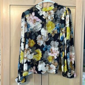 Vici small floral top